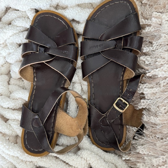 Saltwater sandals size 8 - Picture 4 of 4